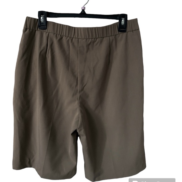 Susan Graver tan  Bermuda shorts, Size 12 - Picture 3 of 7